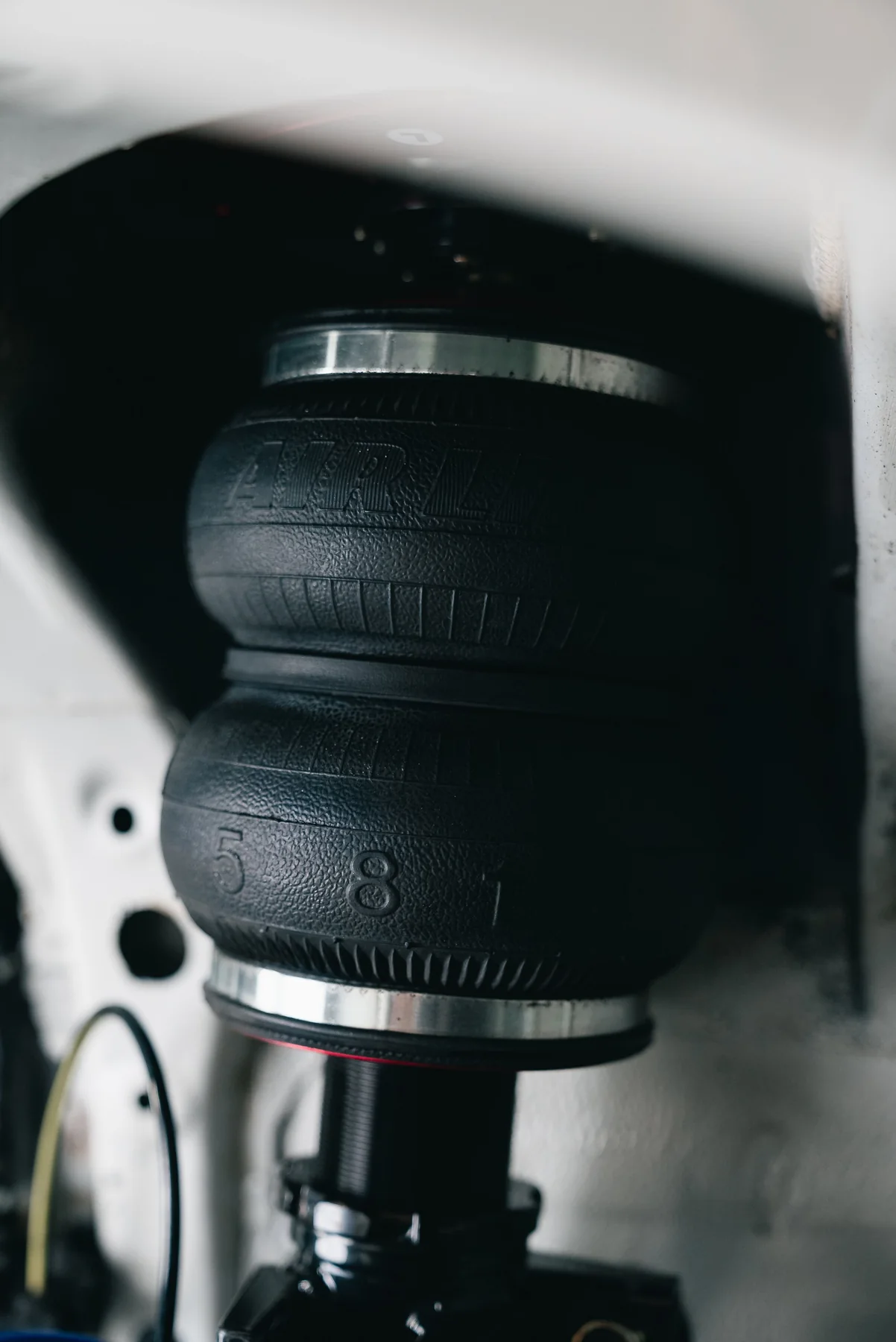 Suspensión de automóvil real